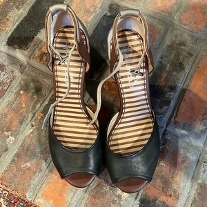 Splendid Davenport 70’s Inspired Platform Open-Toe Sandals with Ankle Strap